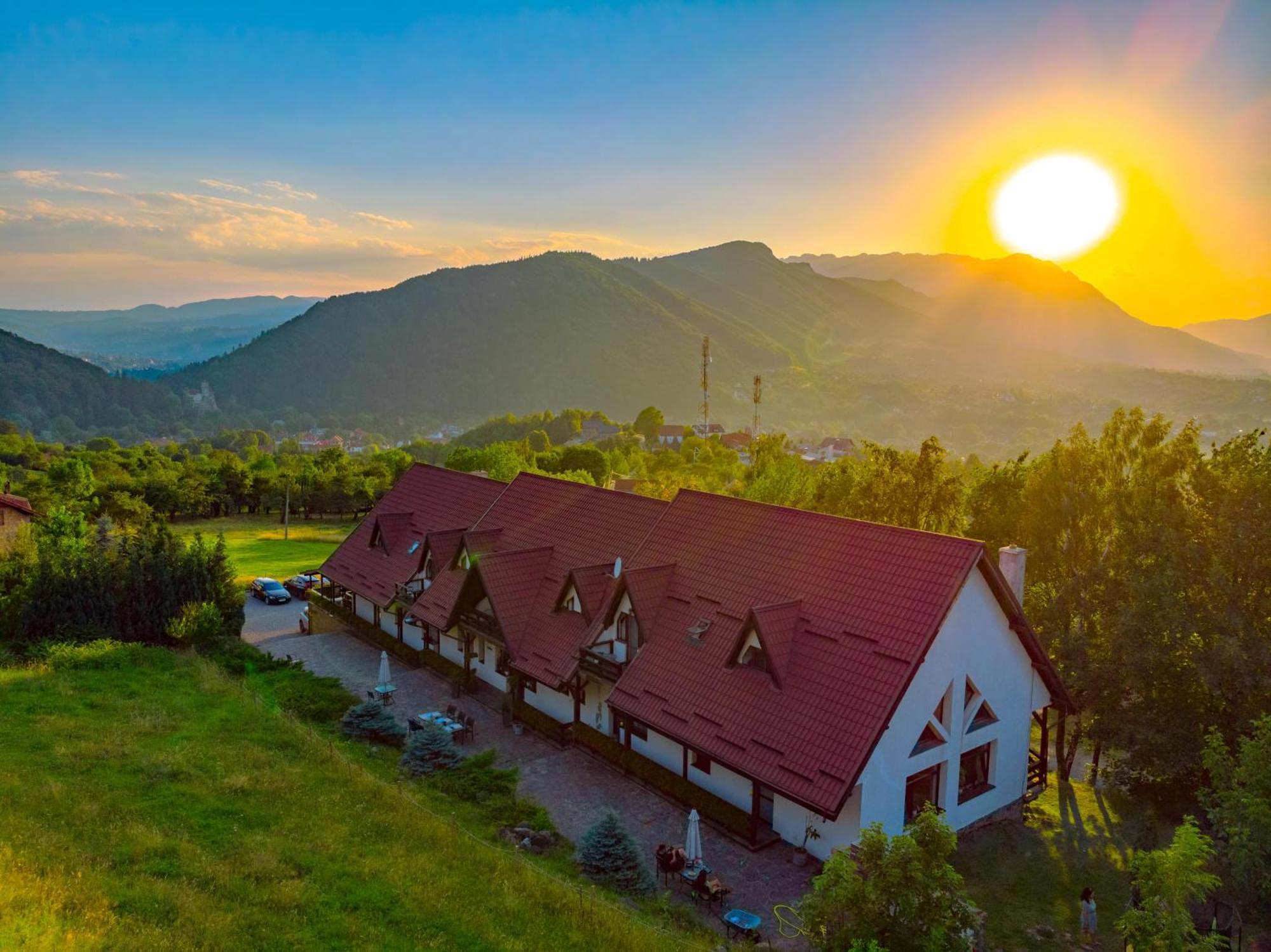 Hotel Contele Vladimir Bran  Exteriér fotografie